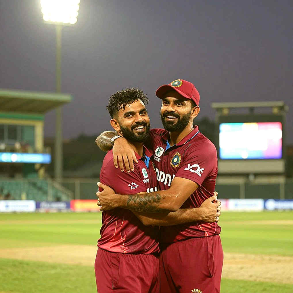 শতরান নয়, হাতমোজা: জাঙ্গুর টি-টোয়েন্টি ডাকের আসল হিসাব